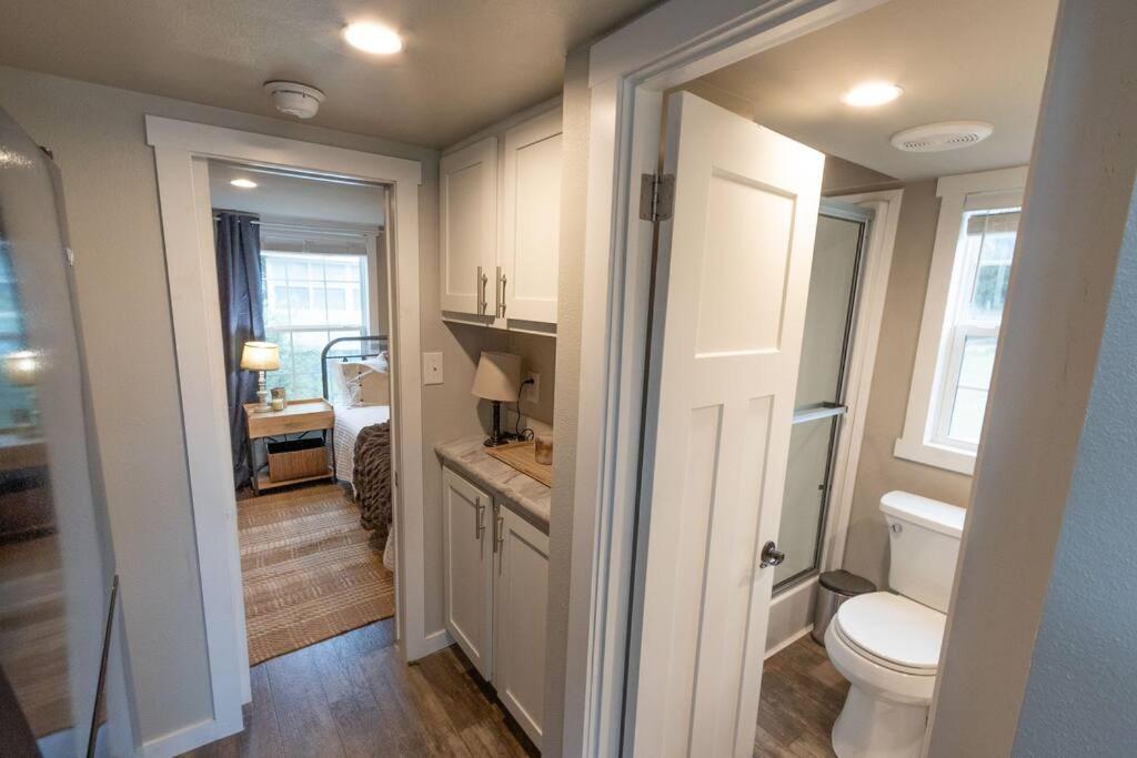 Pet Friendly Tiny House Rental With New Access To Guadalupe River Nbtx New Braunfels Exterior foto