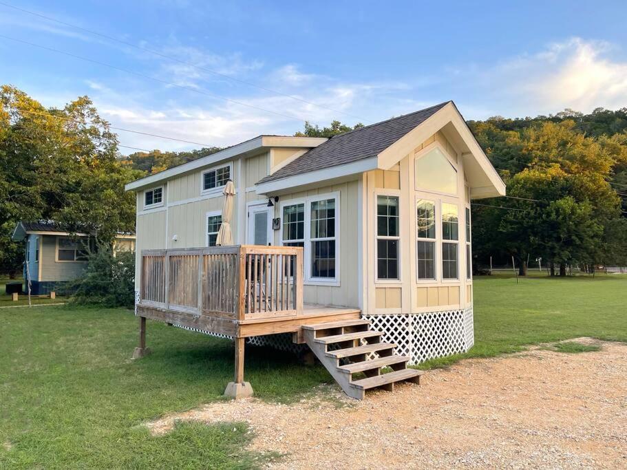 Pet Friendly Tiny House Rental With New Access To Guadalupe River Nbtx New Braunfels Exterior foto