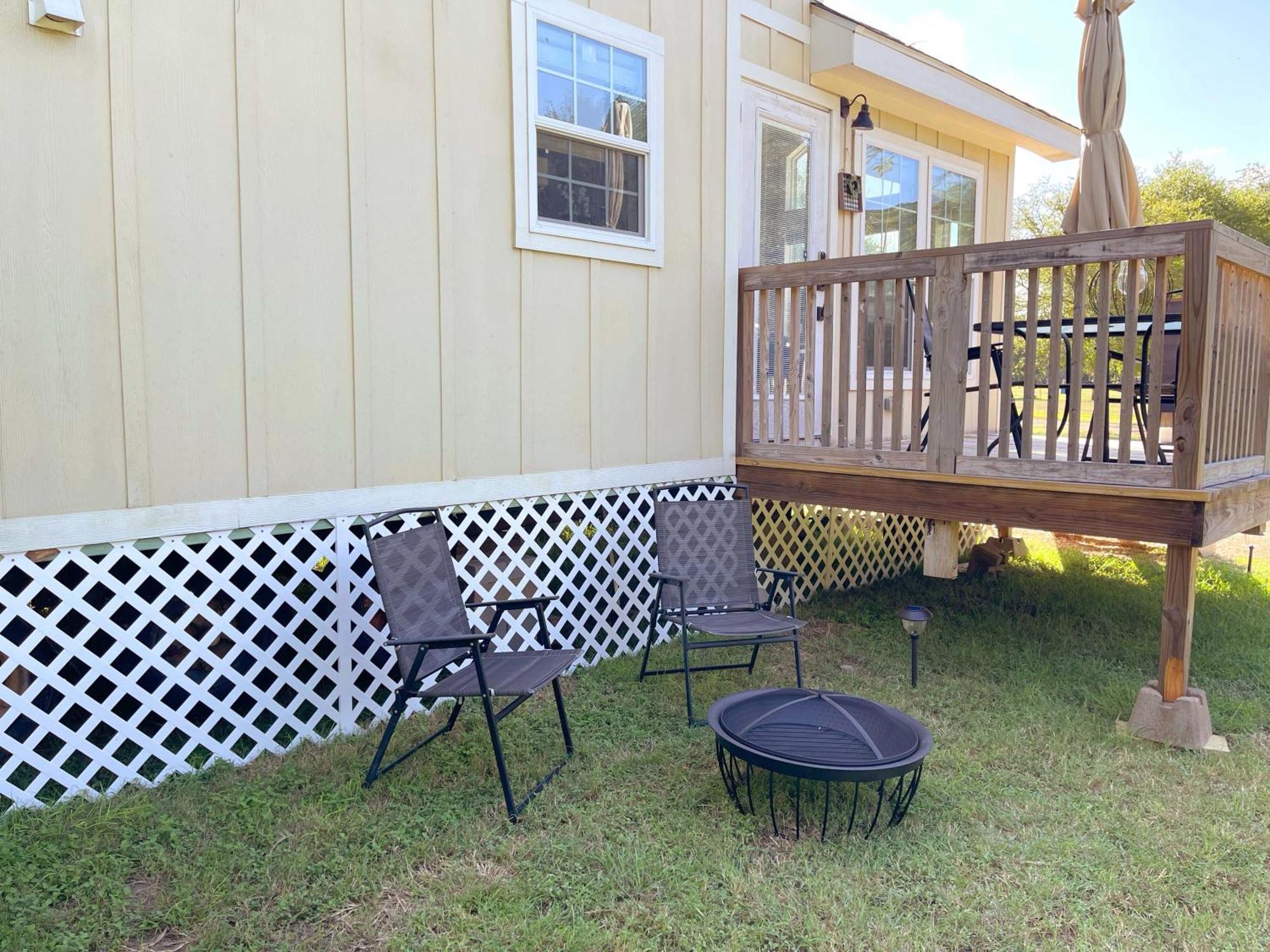 Pet Friendly Tiny House Rental With New Access To Guadalupe River Nbtx New Braunfels Exterior foto